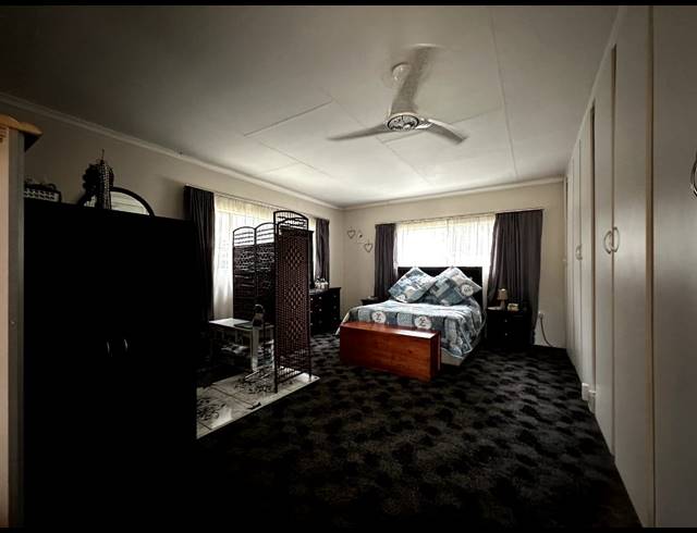 8 BEDROOM HOUSE FOR SALE IN DALVIEW